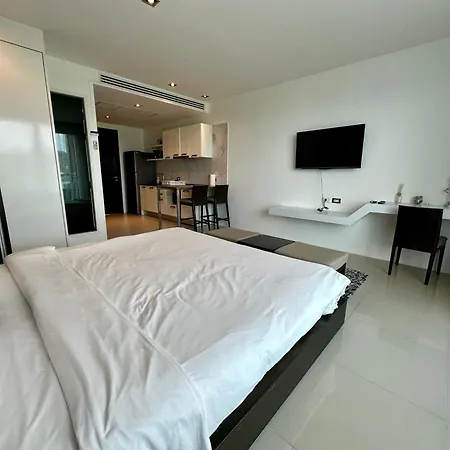 Emerald Terrace Resort Patong Exterior photo