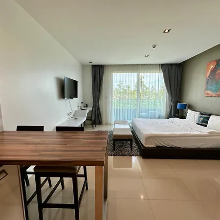 Emerald Terrace Resort Patong Exterior photo