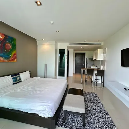 Emerald Terrace Resort Patong Exterior photo
